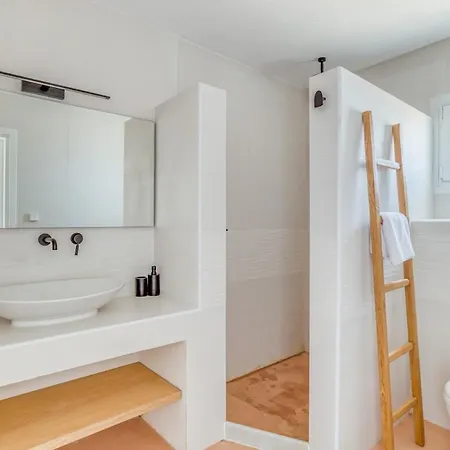 In Paros, Fantastic Waterfront Páros