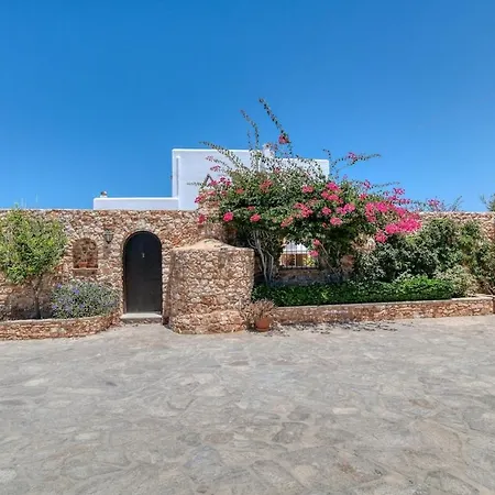 In Paros, Fantastic Waterfront Páros