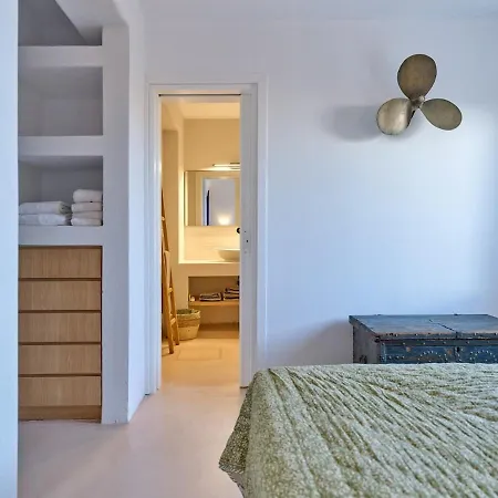 In Paros, Fantastic Waterfront Villa *