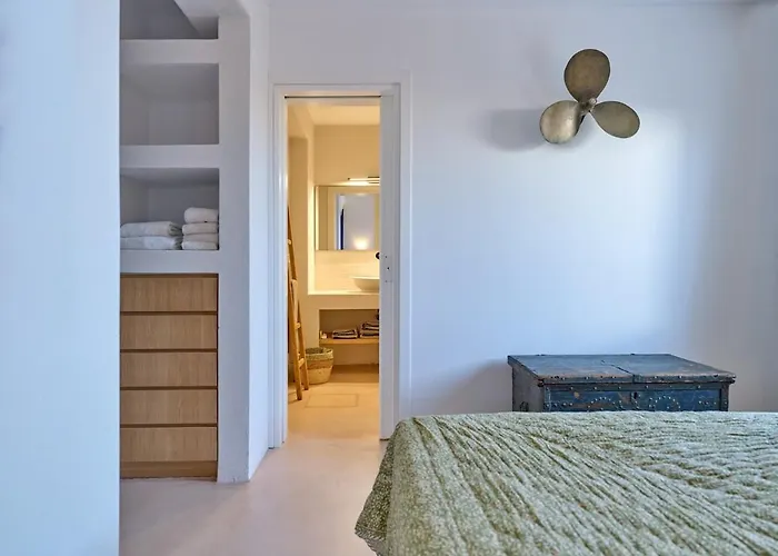 In Paros, Fantastic Waterfront Villa *