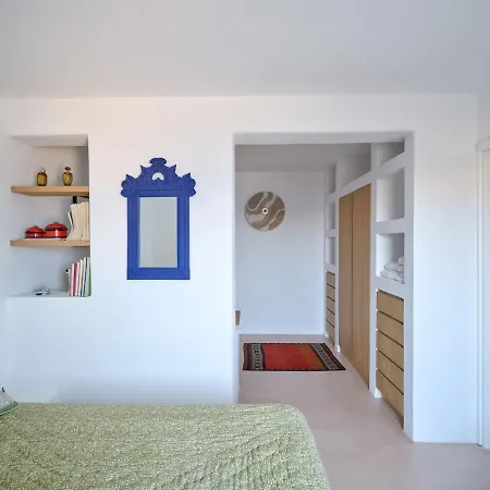 In Paros, Fantastic Waterfront Villa