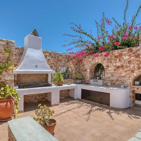In Paros, Fantastic Waterfront Villa Parikia (Paros)