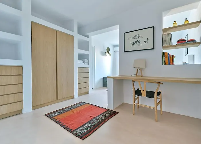 In Paros, Fantastic Waterfront Βίλα *