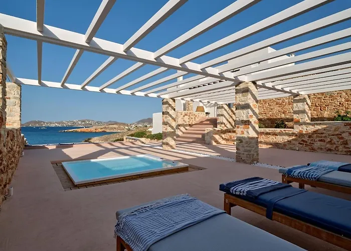 In Paros, Fantastic Waterfront Βίλα Πάρος